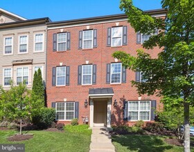 Building Photo - 6260 Aster Haven Cir