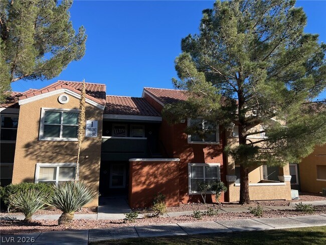 Building Photo - 8101 W Flamingo Rd
