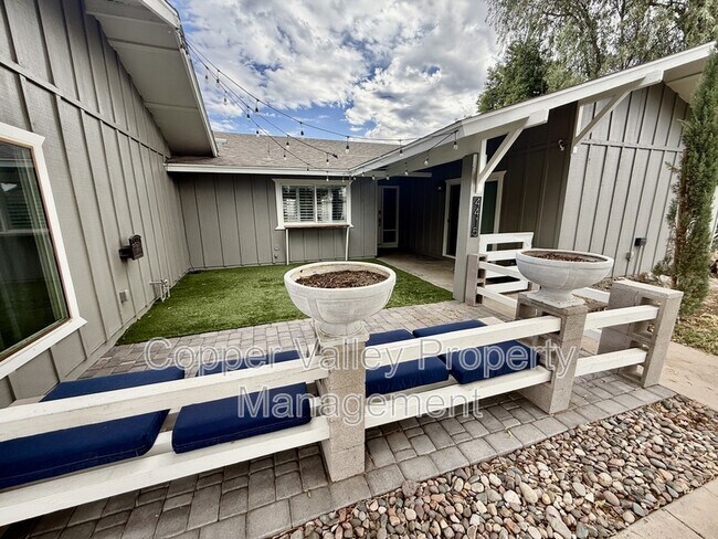 Foto del edificio - 4415 W Gelding Dr