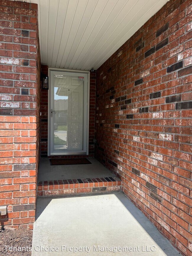 Building Photo - 3 br, 2 bath House - 3443 S. Farm Rd. 129