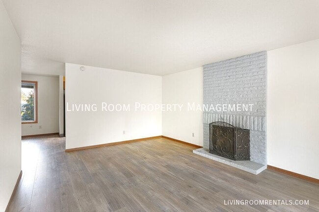 Photo - 9811 SW 49th Ave House