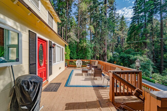 Building Photo - 883 Kuffel Canyon Rd