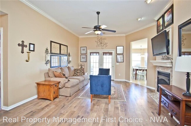 Building Photo - 3 br, 2 bath House - 1062 S Liberty Drive