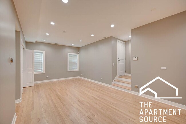 Foto del edificio - 1430 N Maplewood Ave