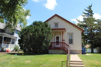 Building Photo - 1318 Campbell Ave