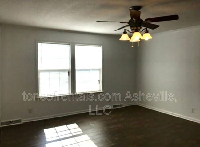 Building Photo - 89 Fickley Dr