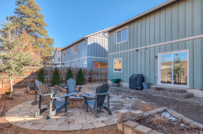 Building Photo - 20516 Rolen Ave