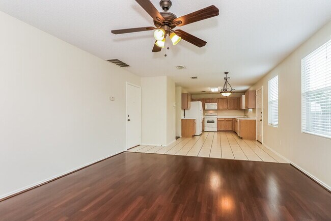 Building Photo - 1113 Scarlet Sage Pkwy