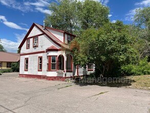 Building Photo - 807 Bulwer St