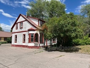 Building Photo - 807 Bulwer St