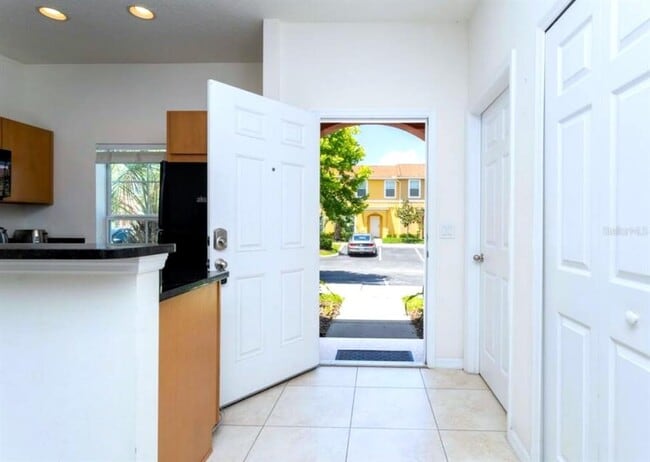 Building Photo - 3019 Bird of Paradise Ln