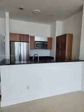Building Photo - 300 S Biscayne Blvd