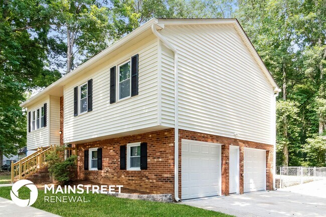 Building Photo - 236 Woodfield Dr
