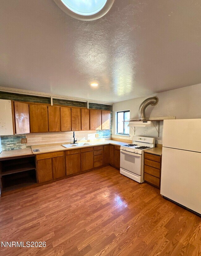 Foto del edificio - 39 E K St