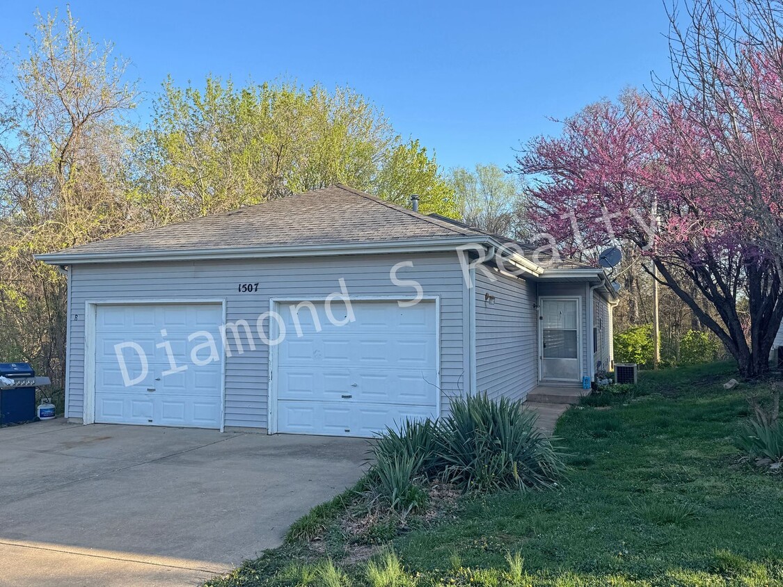 Foto principal - 1507 W Rainey St