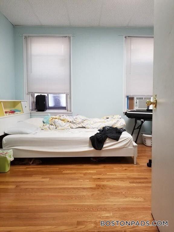 Building Photo - 15 Aberdeen St