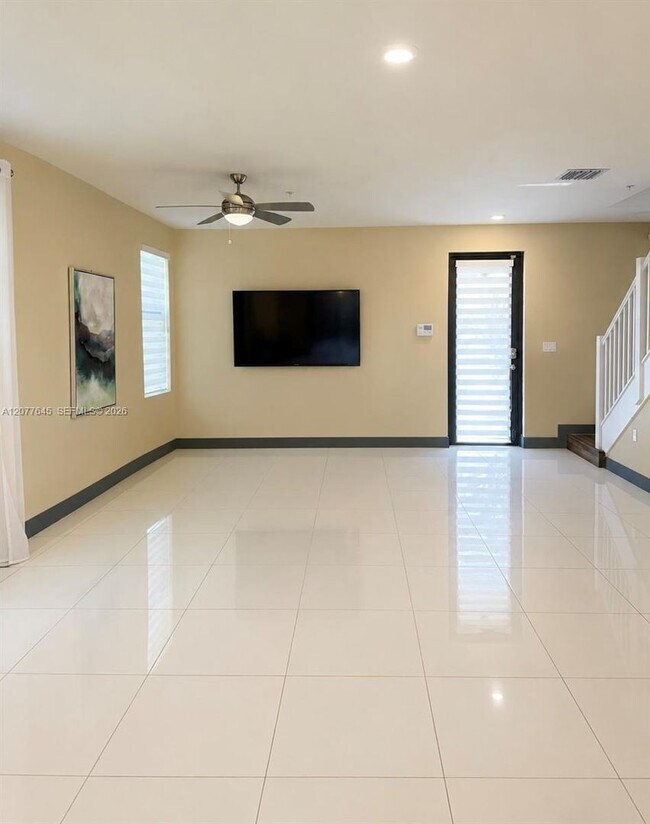 Foto del edificio - 10455 NW 82nd St