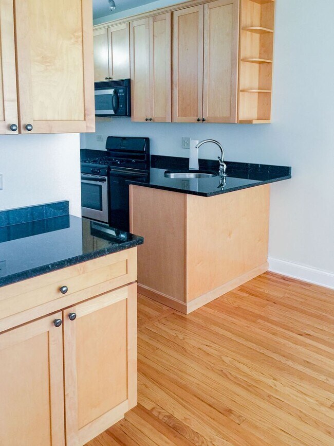 Foto del edificio - 4808 N Paulina St