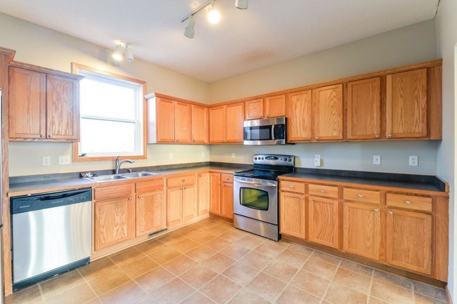 Building Photo - 13312 Tulip St NW