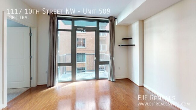 Building Photo - 1117 10th St NW
