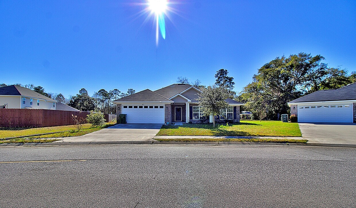 667 Piedmont Ave, Hinesville, GA 31313 House for Rent in Hinesville