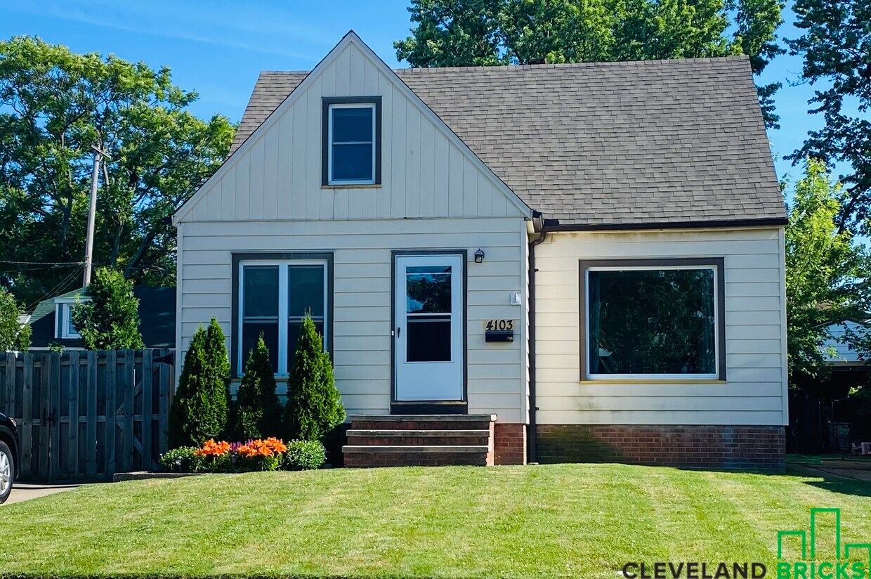 Primary Photo - 4103 Liggett Dr