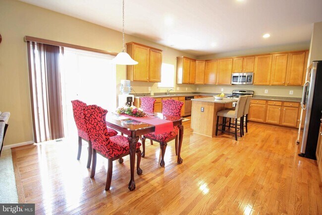 Building Photo - 18474 Quantico Gateway Dr