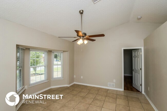 Foto del edificio - 811 Hawaii Ave NW