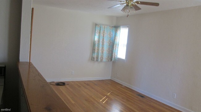 Foto del edificio - 102 1/2 N Oliver Ave