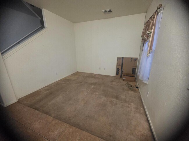 Foto del edificio - 9209 W Lewis Ave