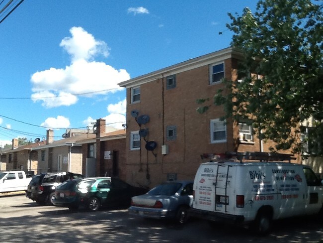 Foto del edificio - 1400 N 24th Ave