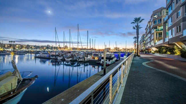 Building Photo - 13900 Marquesas Way