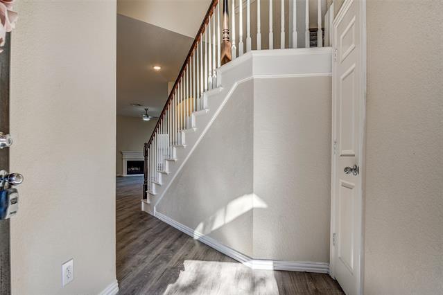 Foto del edificio - 2000 Webb Dr