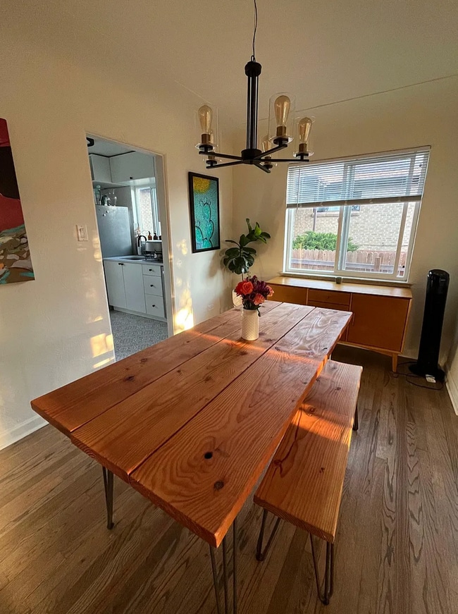 Building Photo - Gorgeous Denver Home