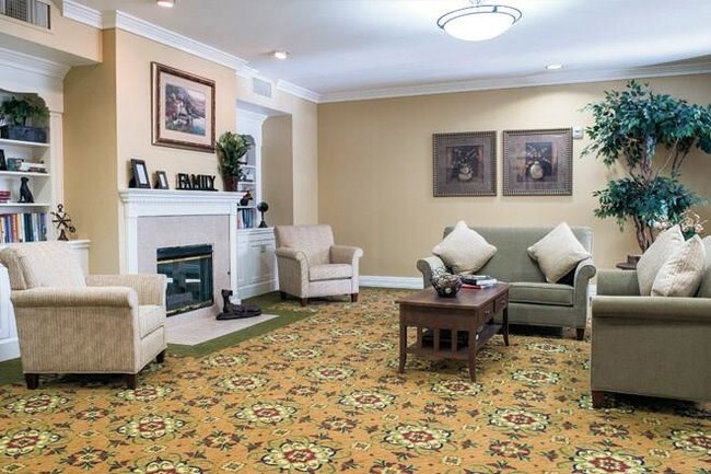 Foto del edificio - 1997 Forest Ridge Dr