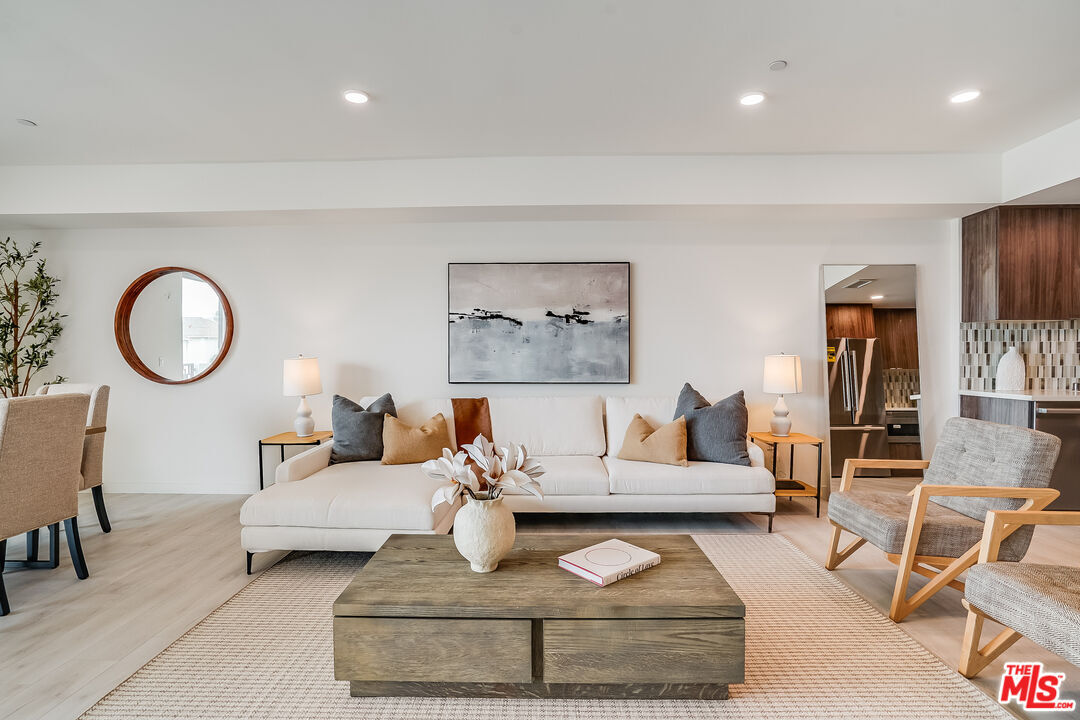 Primary Photo - 1021 S Shenandoah St