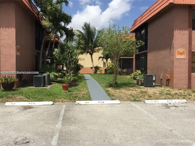 Foto del edificio - 6540 W 27th Ct