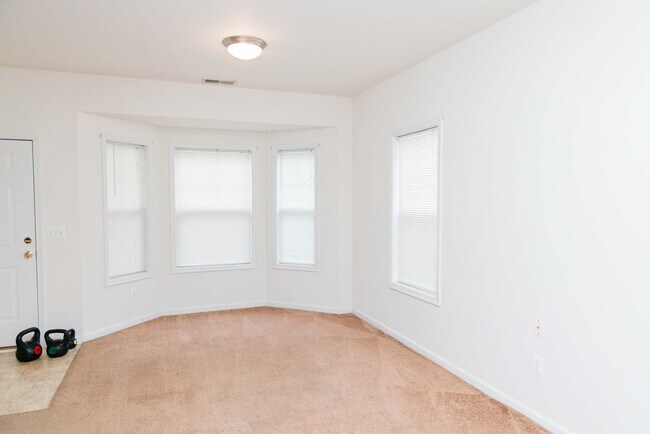 Building Photo - Comfort, Convenience, and Community Living...