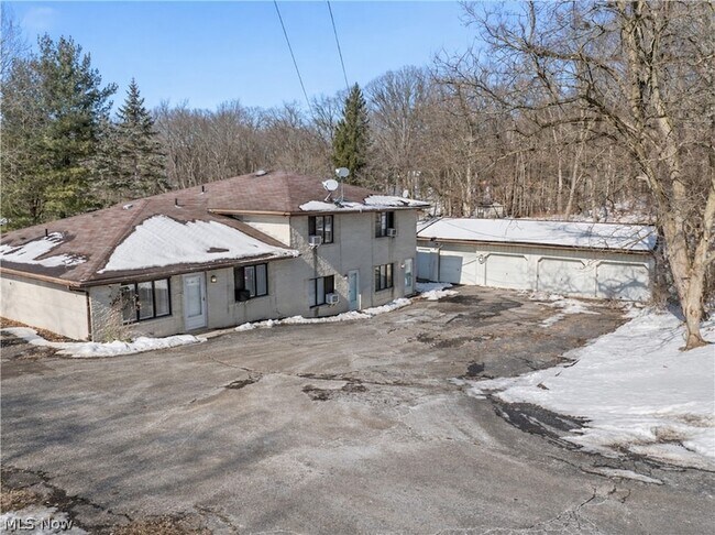 Foto del edificio - 12447 Cleveland Ave NW