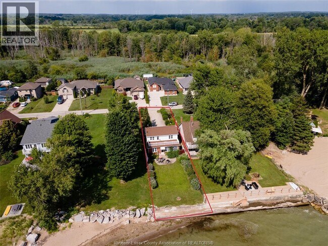 Building Photo - 127 Lakewood Dr