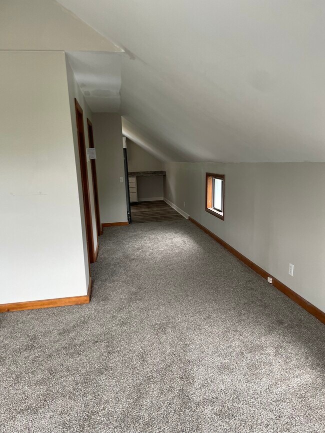 Building Photo - 74 Flohr Ave