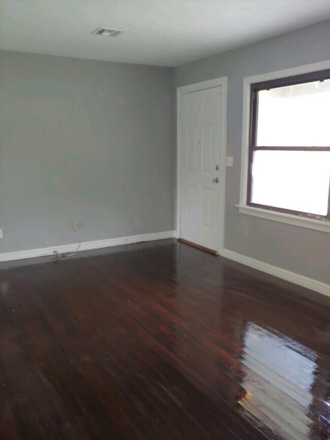 Foto del edificio - 3206 NW Liberty Ave
