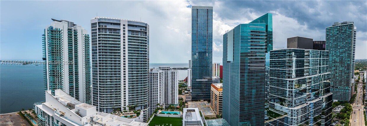 Primary Photo - 1200 Brickell Bay Dr