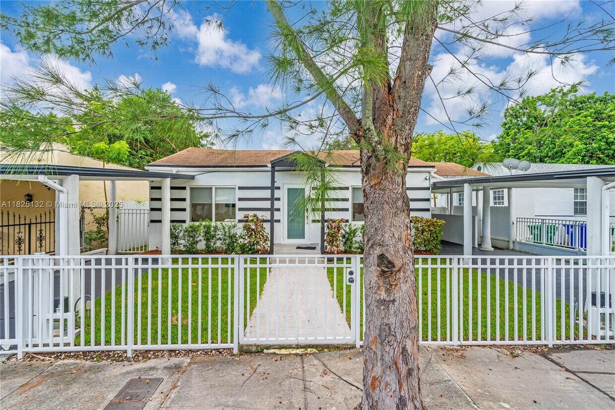 Foto principal - 342 NW 46th St