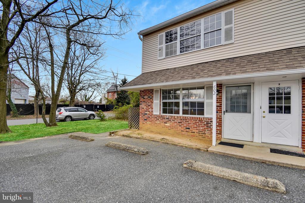 Foto principal - 602 Country Ln