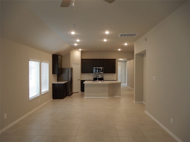 Foto del edificio - 42552 Rustico Rd