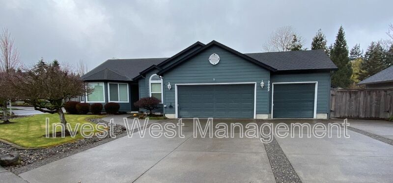 Primary Photo - 2002 NE 153rd Ave