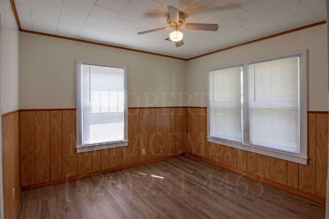 Foto del edificio - Cozy 2 Bed Home with Fireplace