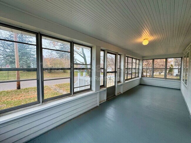 Foto del edificio - 760 Guthrie St