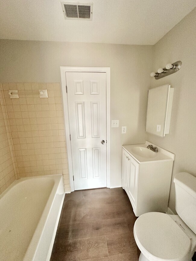 Foto del edificio - 4200 29th St N